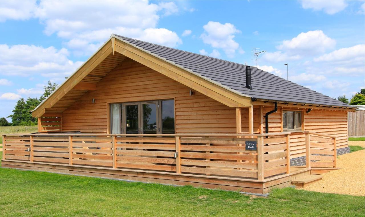 Fields End Lodges Doddington  Экстерьер фото
