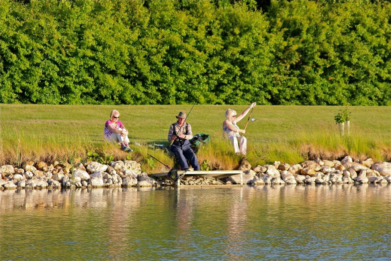 Fields End Lodges Doddington  Экстерьер фото