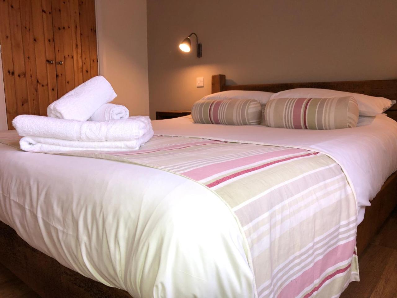 Fields End Lodges Doddington  Экстерьер фото