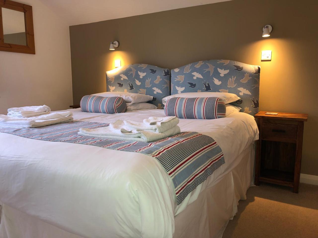 Fields End Lodges Doddington  Экстерьер фото