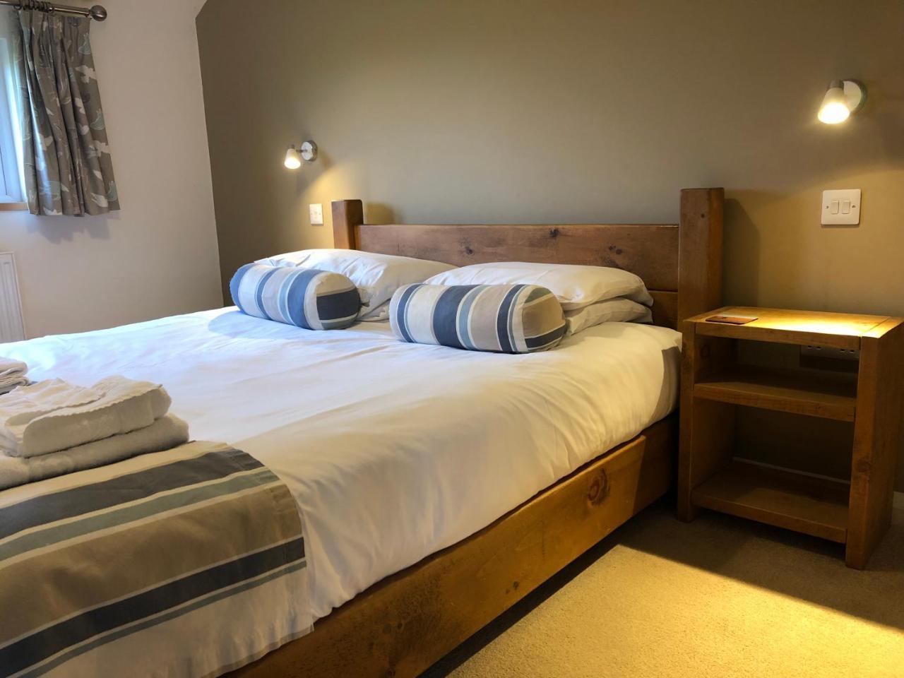 Fields End Lodges Doddington  Экстерьер фото