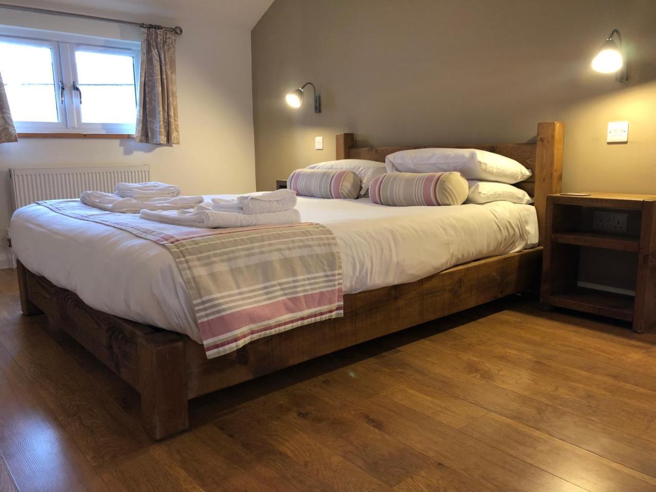 Fields End Lodges Doddington  Экстерьер фото